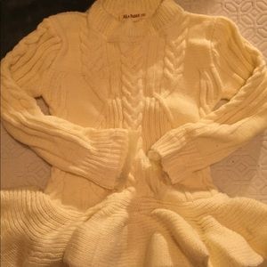 Brand new Girls 2T Thick Sweater Dress.